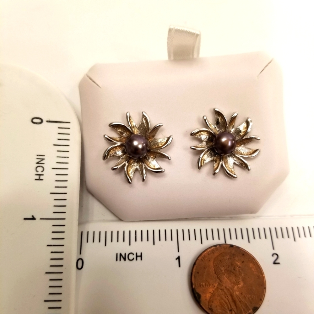 ❣REDUCED Oscar De La Renta Purple Fresh Pearls Silver Purple Convertible Earring - Picture 3 of 8